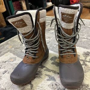 Size 8 North Face Winter Mid Boot